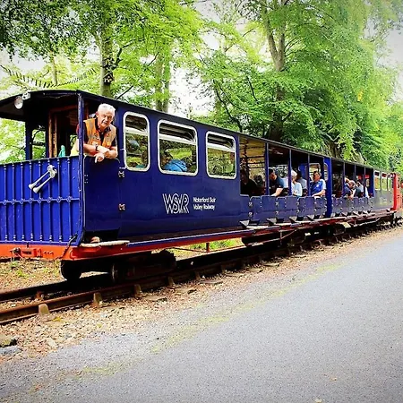 Faithlegg بيت للعطل